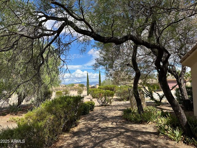 35665 S CABALLERO Drive, Wickenburg, AZ 85390