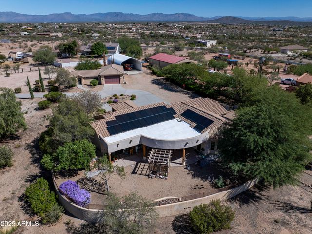 35665 S CABALLERO Drive, Wickenburg, AZ 85390