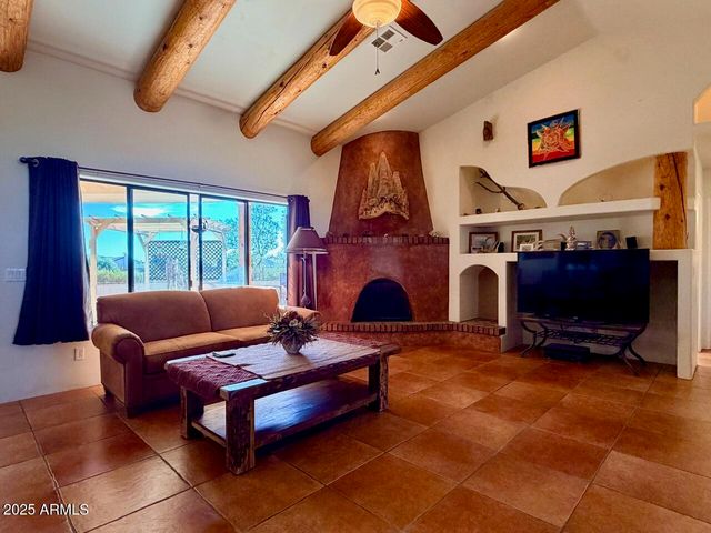 35665 S CABALLERO Drive, Wickenburg, AZ 85390