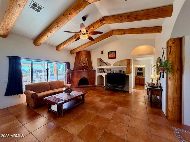 35665 S CABALLERO Drive, Wickenburg, AZ 85390