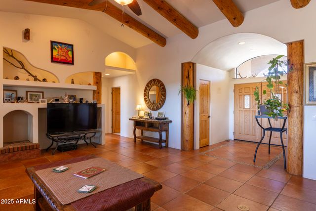 35665 S CABALLERO Drive, Wickenburg, AZ 85390