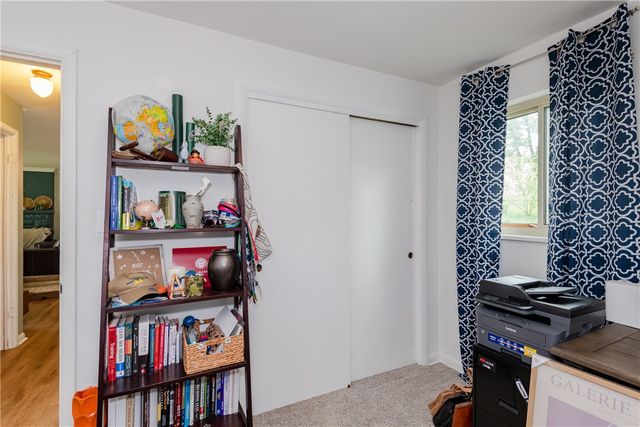 909 Larriwood Avenue, Kettering, OH 45429