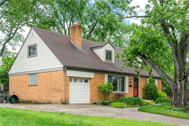 909 Larriwood Avenue, Kettering, OH 45429