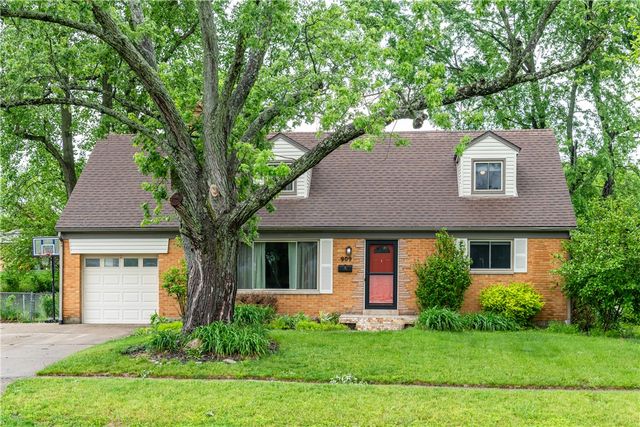 909 Larriwood Avenue, Kettering, OH 45429