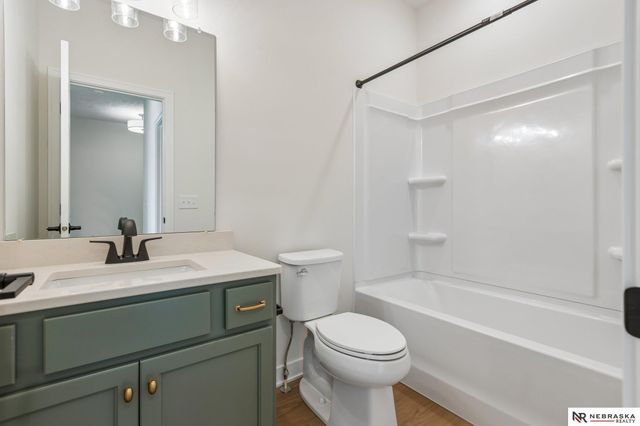 12248 S 111th Avenue, Papillion, NE 68046