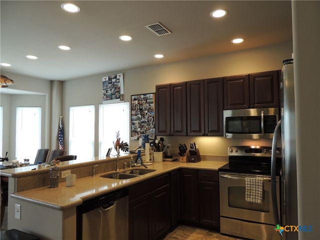 1 Alligator Head Lane, Port O'connor, TX 77982