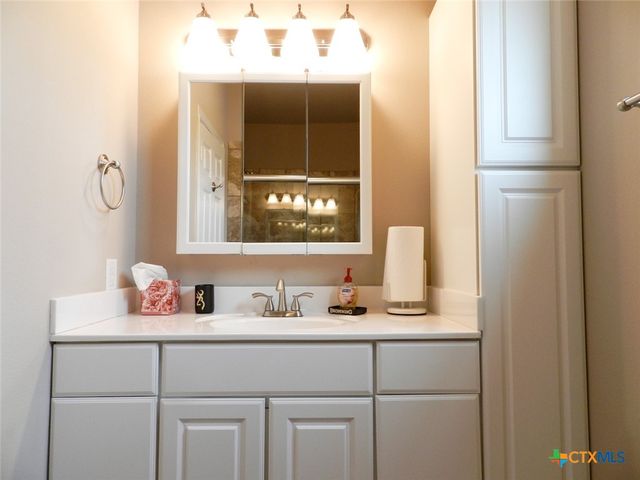 1 Alligator Head Lane, Port O'connor, TX 77982