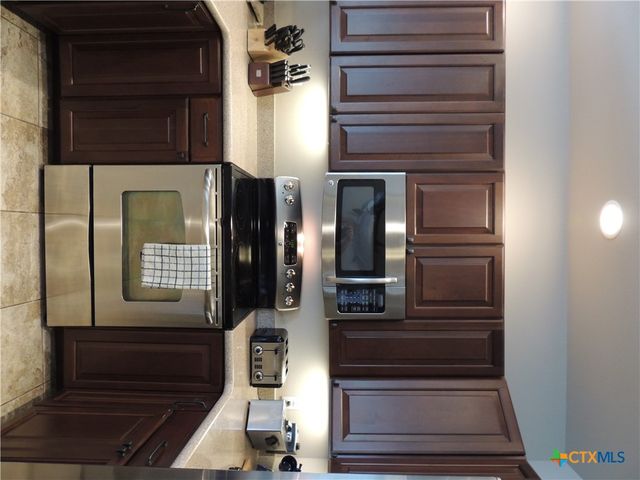 1 Alligator Head Lane, Port O'connor, TX 77982