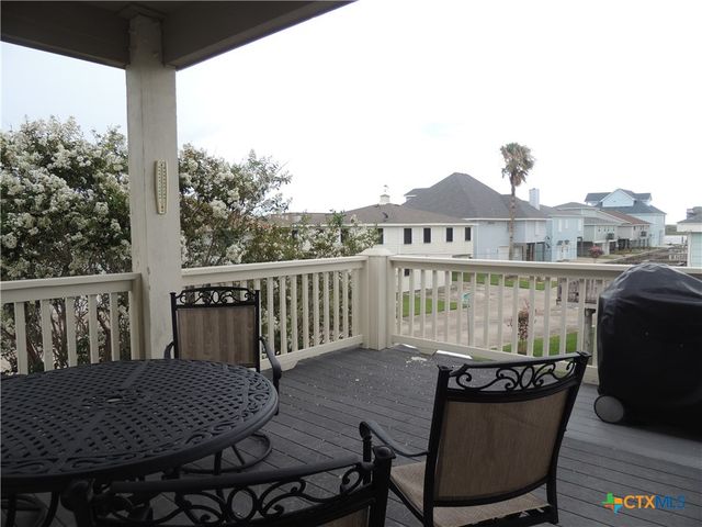 1 Alligator Head Lane, Port O'connor, TX 77982