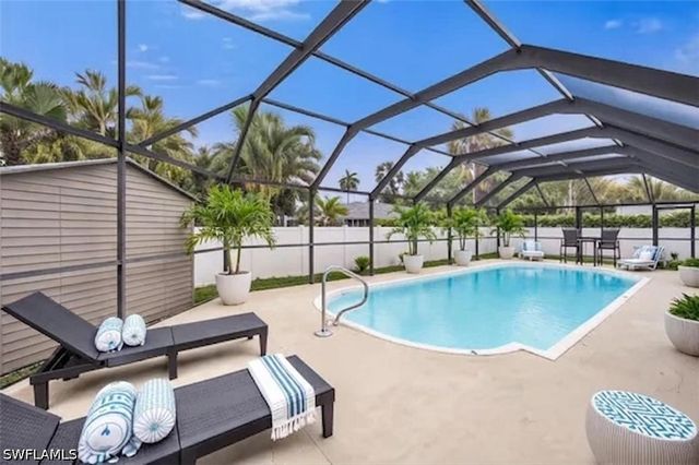 225 Pebble Beach CIR, Naples, FL 34113