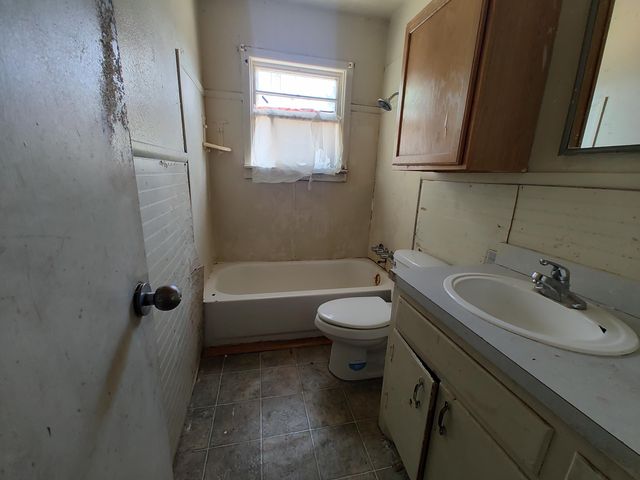 2205 38th Street, Lubbock, TX 79412