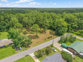 9000 Neptune Ave, Pensacola, FL 32507