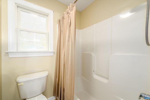 1450 MATTHEW MILL RD, Ruckersville, VA 22968