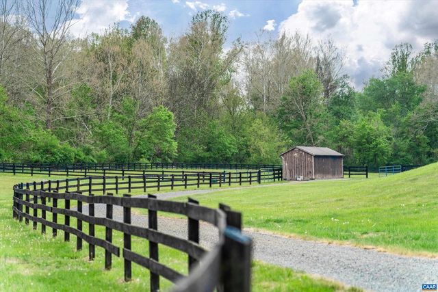 1450 MATTHEW MILL RD, Ruckersville, VA 22968