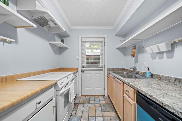 8289 Kingsbrook Road 173, Houston, TX 77024