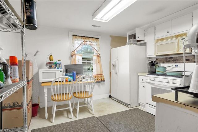 146 Frissell ST, Hampton, VA 23663