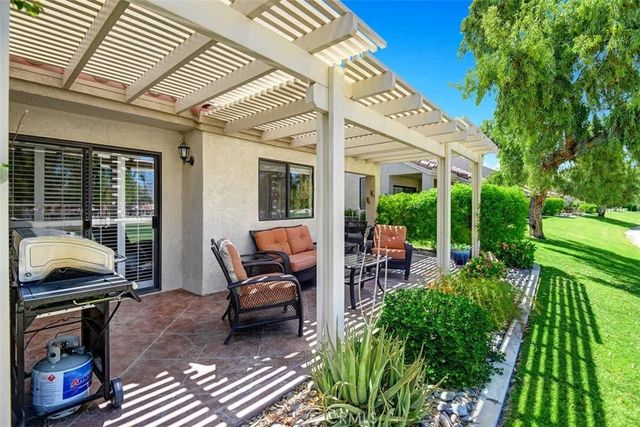 41931 Preston Trail, Palm Desert, CA 92211