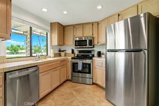 41931 Preston Trail, Palm Desert, CA 92211