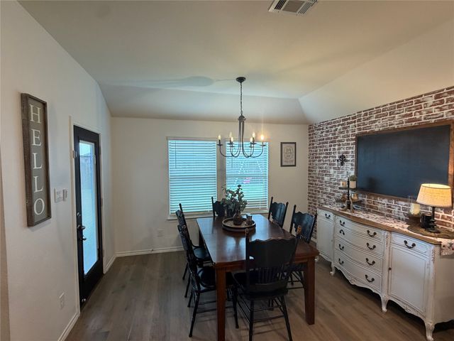 805 Martingale Drive, Nevada, TX 75173