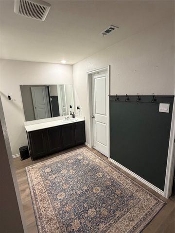 805 Martingale Drive, Nevada, TX 75173
