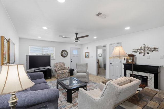 4104 Tacoma Street, Irving, TX 75062