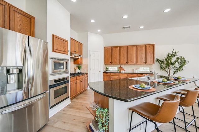 2229 Buena Vista LN, Round Rock, TX 78665