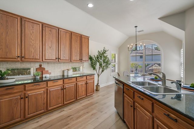 2229 Buena Vista LN, Round Rock, TX 78665