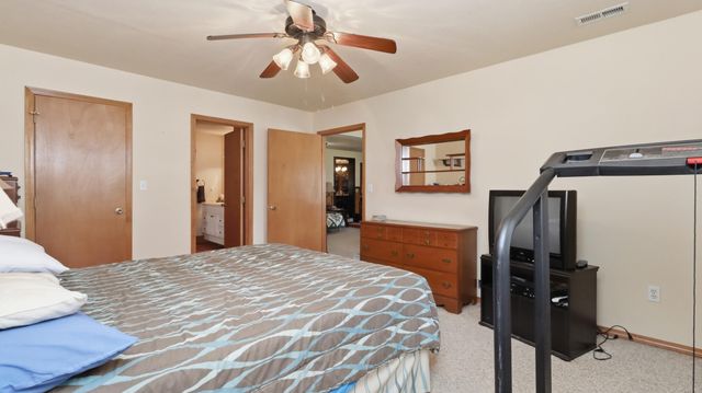 1054 Kalijah Road, Protem, MO 65733