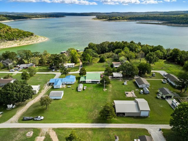 1054 Kalijah Road, Protem, MO 65733