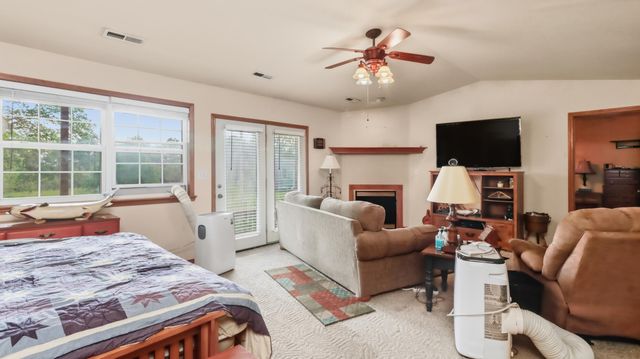 1054 Kalijah Road, Protem, MO 65733