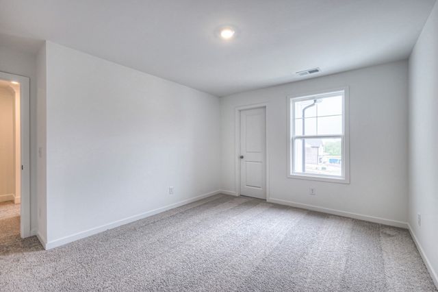 467 Triple Crown Cir, Gallatin, TN 37066