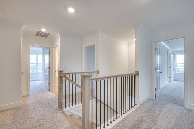 467 Triple Crown Cir, Gallatin, TN 37066