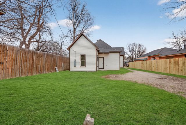 2307 Refugio Avenue, Fort Worth, TX 76164