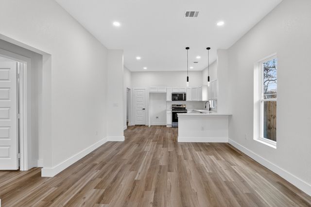 2307 Refugio Avenue, Fort Worth, TX 76164