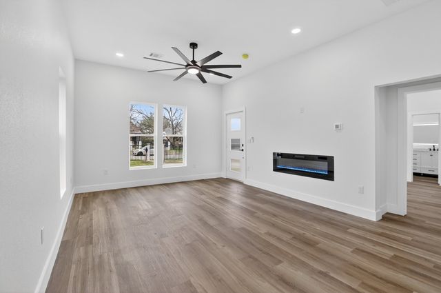 2307 Refugio Avenue, Fort Worth, TX 76164