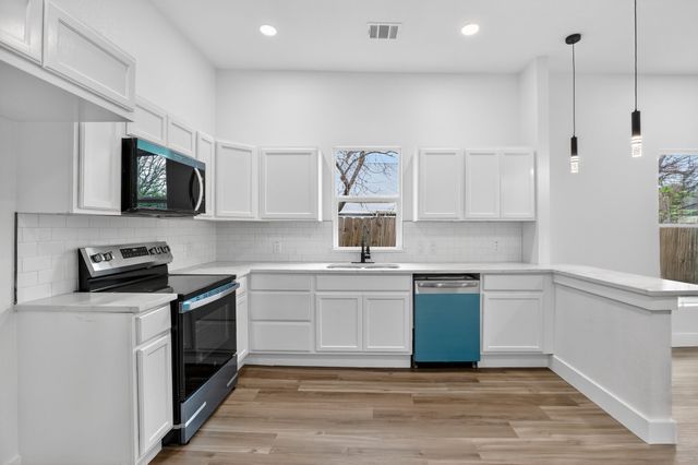 2307 Refugio Avenue, Fort Worth, TX 76164