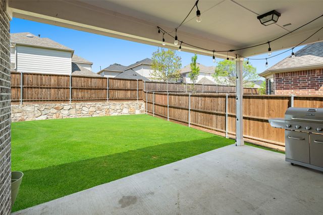 2401 Olivia Lane, Little Elm, TX 75068