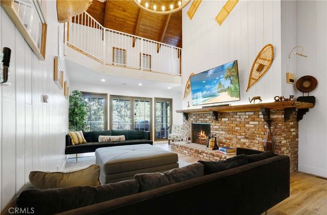 135 S Fairway Drive, Lake Arrowhead, CA 92352
