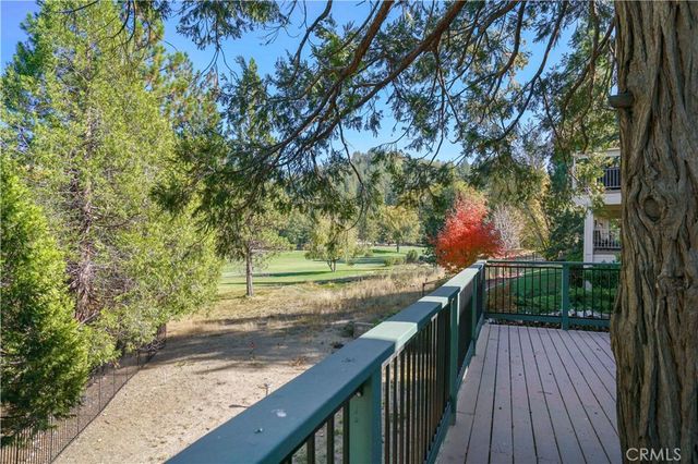 135 S Fairway Drive, Lake Arrowhead, CA 92352