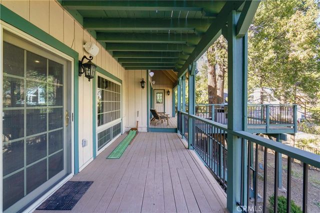 135 S Fairway Drive, Lake Arrowhead, CA 92352