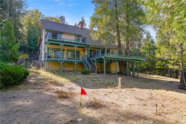 135 S Fairway Drive, Lake Arrowhead, CA 92352