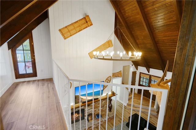 135 S Fairway Drive, Lake Arrowhead, CA 92352