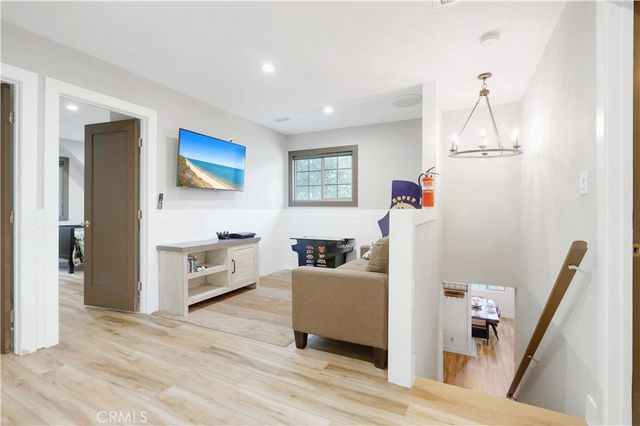 135 S Fairway Drive, Lake Arrowhead, CA 92352