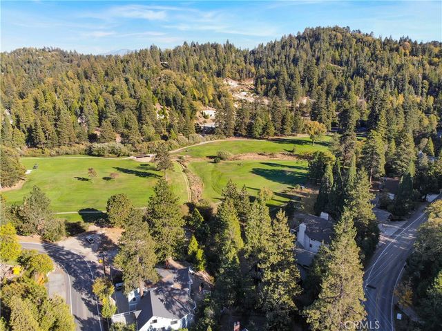 135 S Fairway Drive, Lake Arrowhead, CA 92352