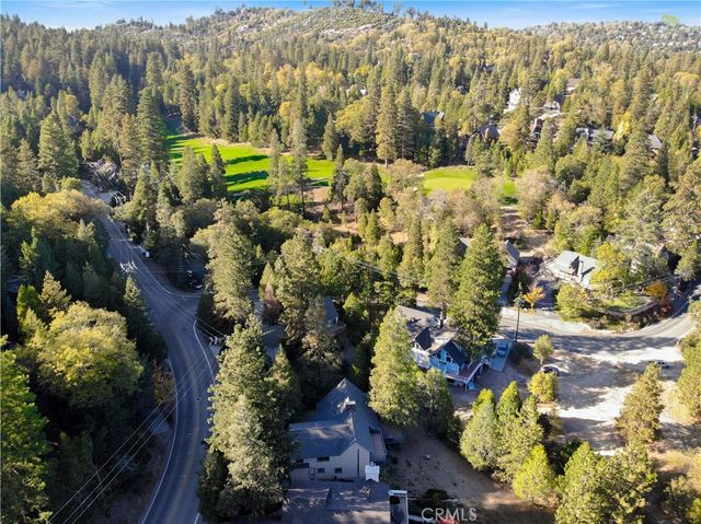 135 S Fairway Drive, Lake Arrowhead, CA 92352