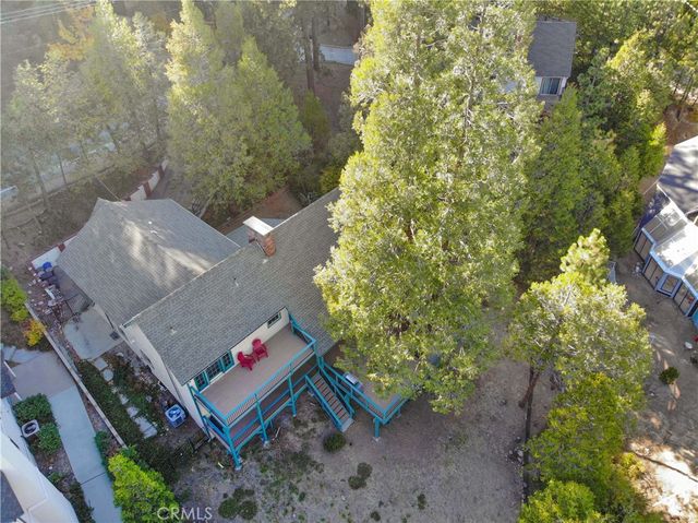 135 S Fairway Drive, Lake Arrowhead, CA 92352