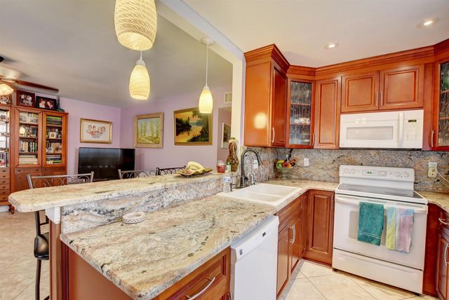 138 Flanders C, Delray Beach, FL 33484