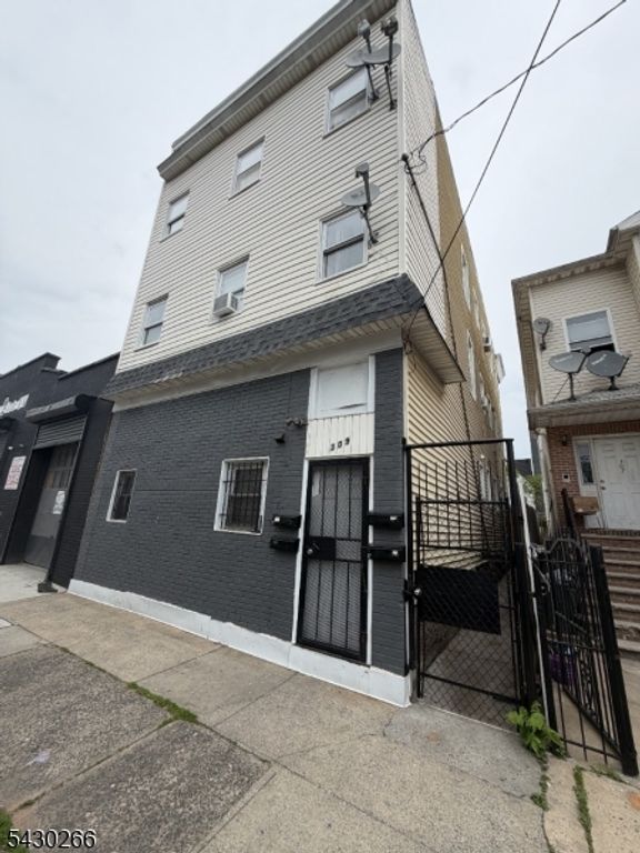 309 Magnolia Ave, Elizabeth City, NJ 07206