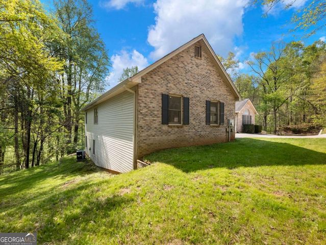 2982 Rivercrest Drive, Gainesville, GA 30507