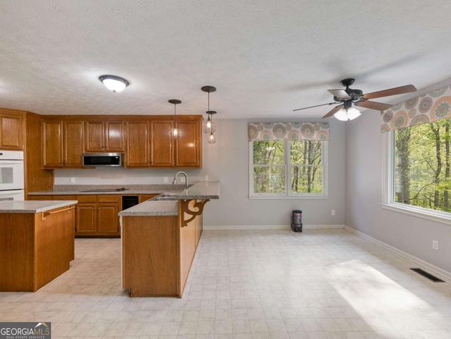 2982 Rivercrest Drive, Gainesville, GA 30507